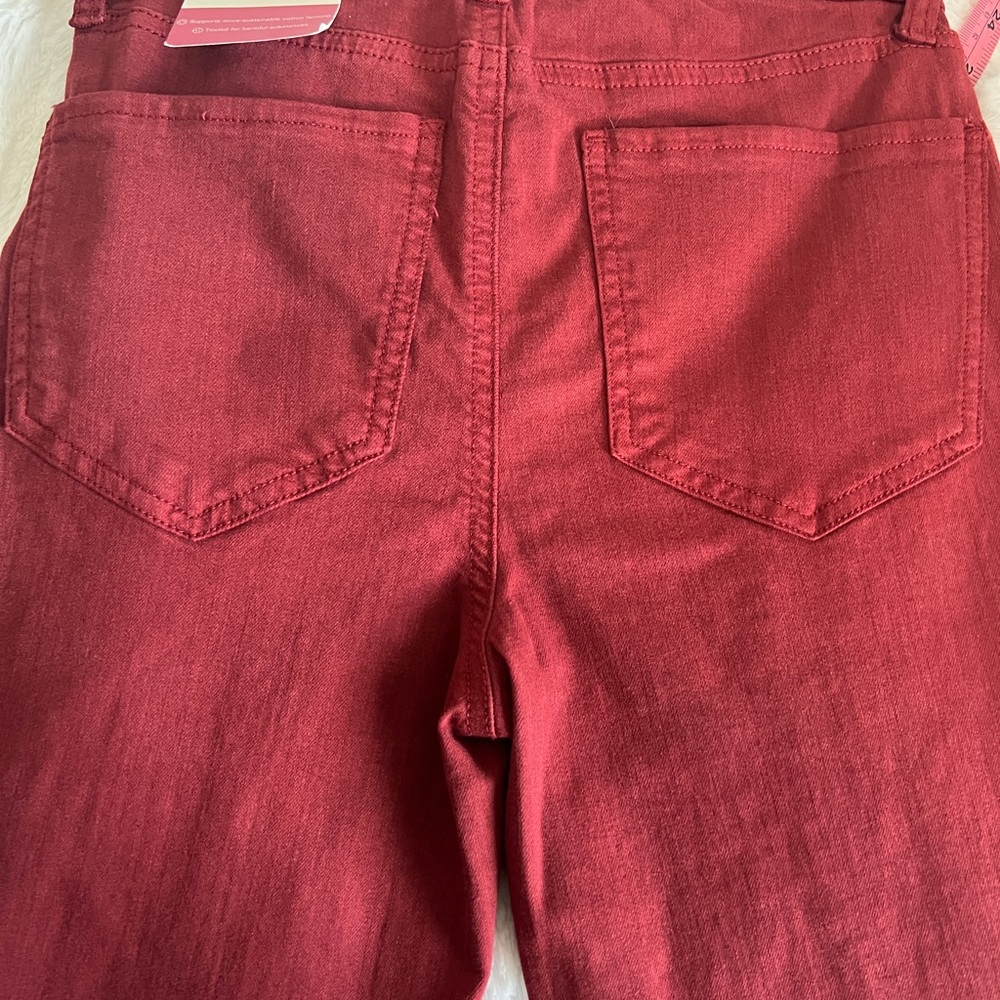 New Juniors' SO Belted Jeggings - Picture 5 of 7